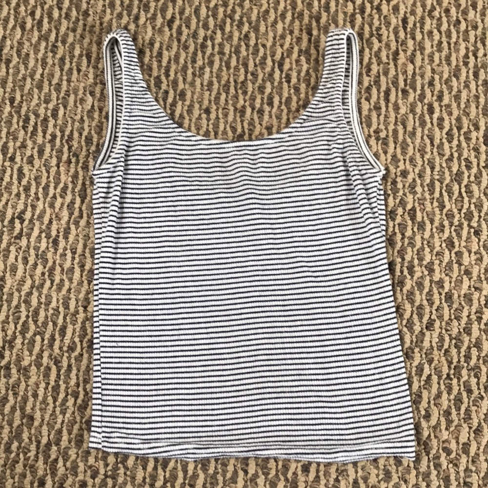BRANDY MELVILLE TANK TOP
